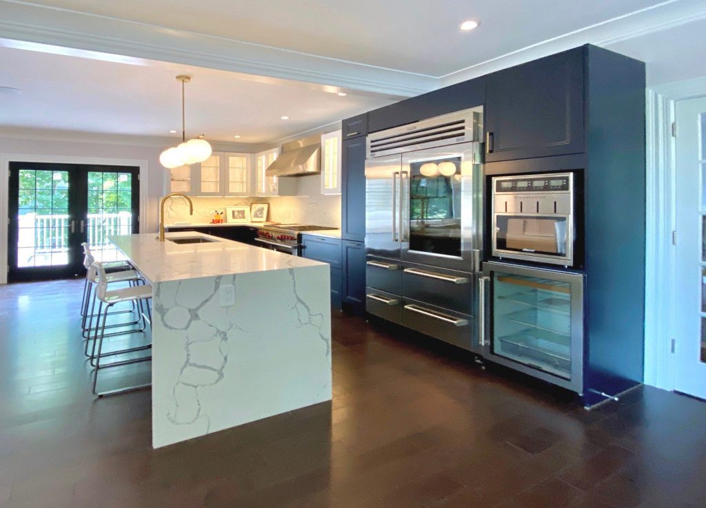Kitchen with white marble kitchen island