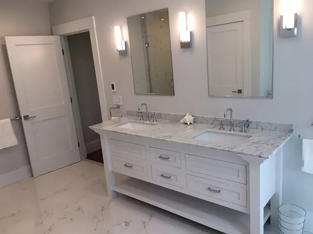 full bathroom
